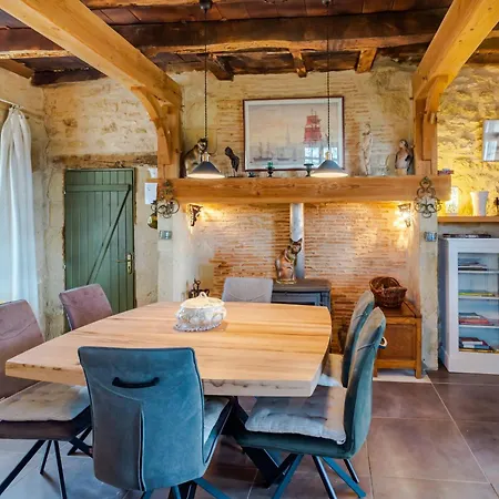 La Maison Des Deux Cantous