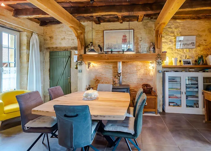 Nyaraló La Maison Des Deux Cantous *